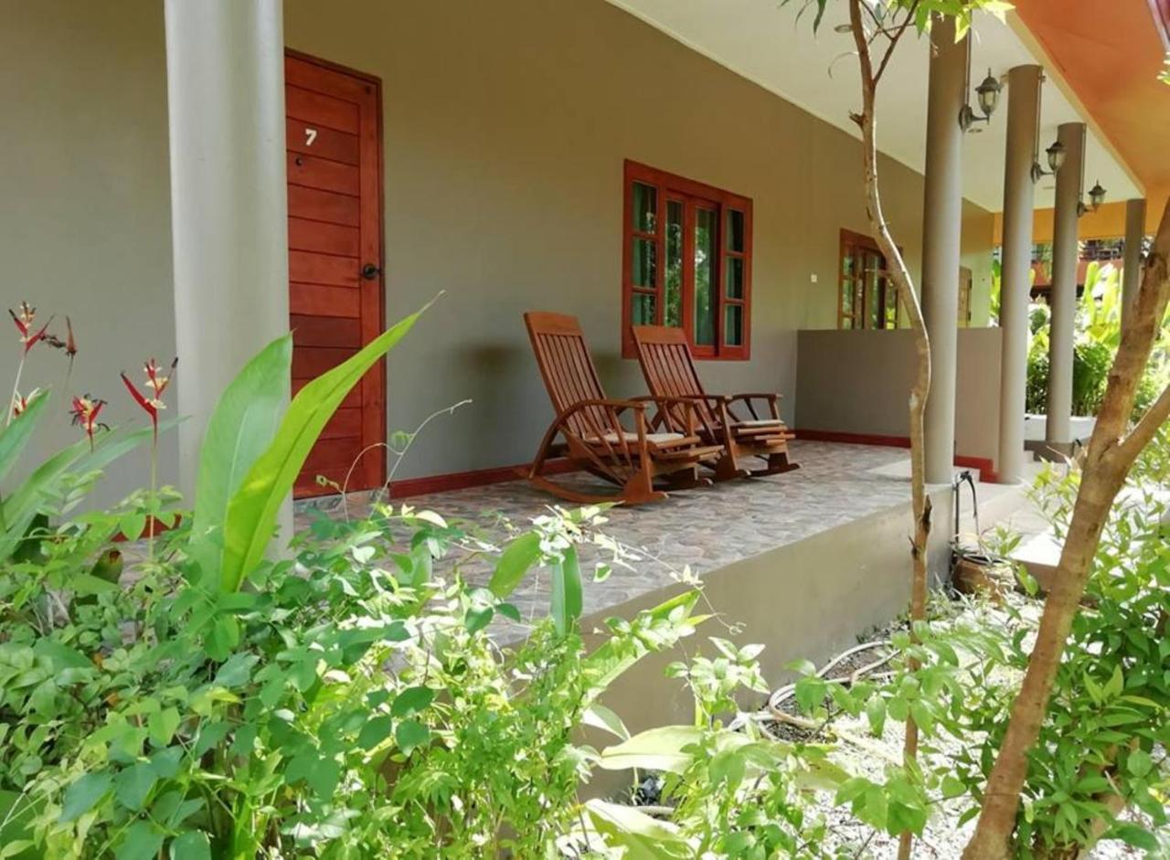 Lanta Wanida Resort Ko Lanta Екстериор снимка